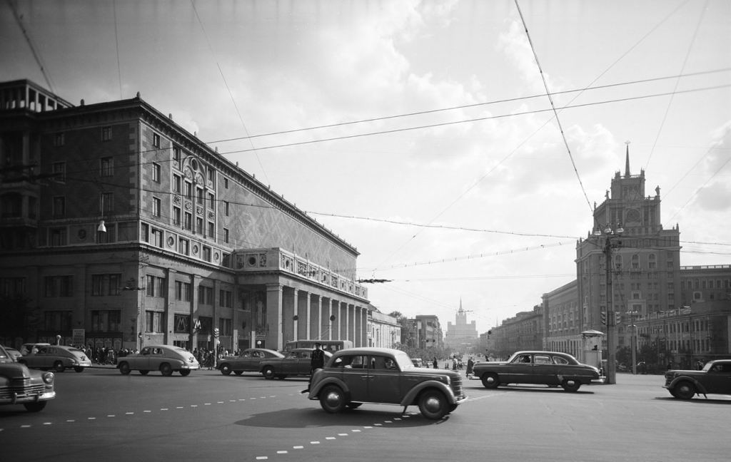 Площадь Маяковского в 50-х