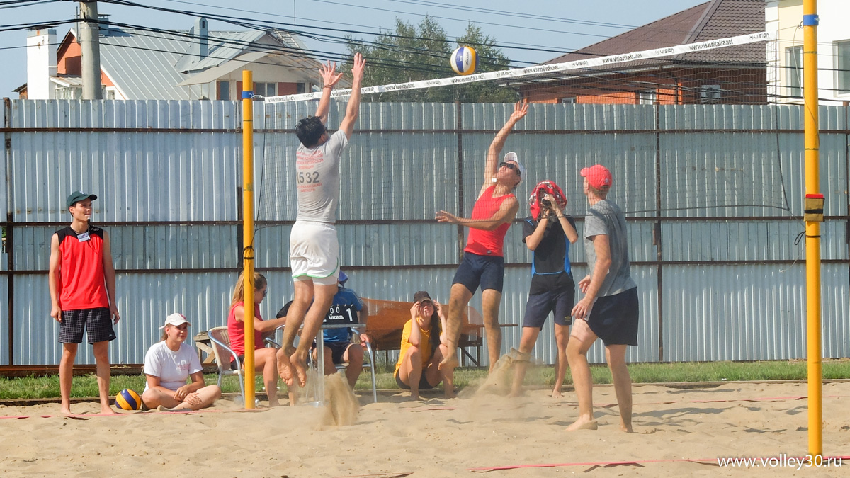 Турнир по пляжному волейболу, Астрахань 2014