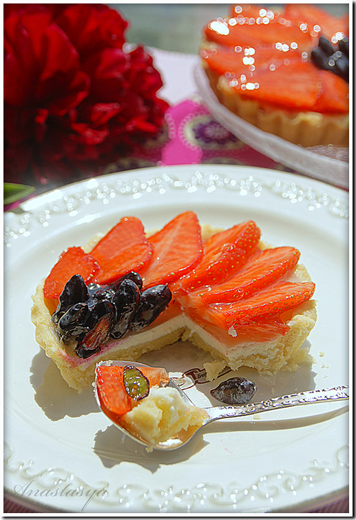 Творожные тарталетки со свежими ягодами