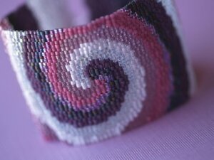 плетение из бисера браслеты