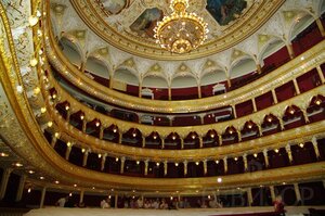 В Приморском театре оперы и балета прошли обыски