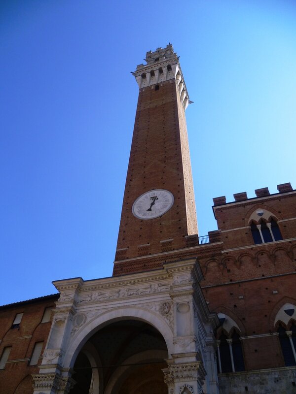 Италия. Башня в Сиене (Italy. Tower in Siena).