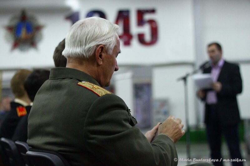 Фотовыставка 'Саратовские страницы холодной войны', Саратов, музей боевой славы, 15 ноября 2013 года