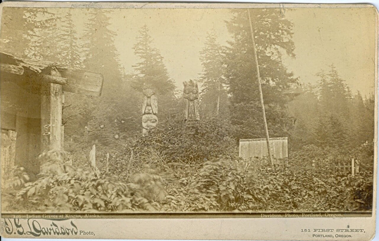 1883. Индейское кладбище на Кигане