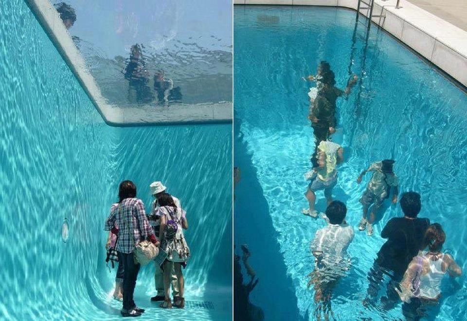 Фальшивый бассейн в Японии