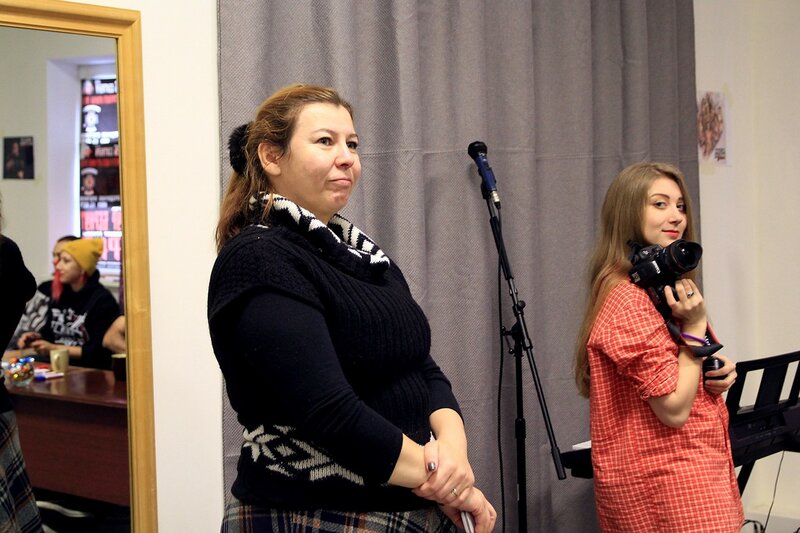 На интервью Louna в школе рока Rock Stars School в Кирове