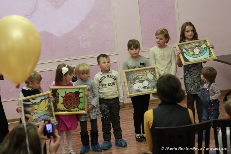 Выставка детского рисунка песком 'Песочные истории', Саратов, творческий клуб 'Созвездие', 05 октября 2013 года