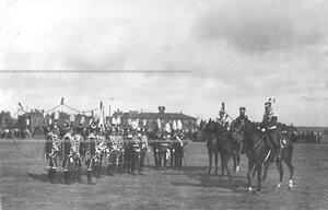 Офицеры прусских полков (гусары-смерти), прибывшие  на празднование 250-летнего юбилея полка.