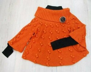 Шишки на дорожке: свитер-пончо для крошки