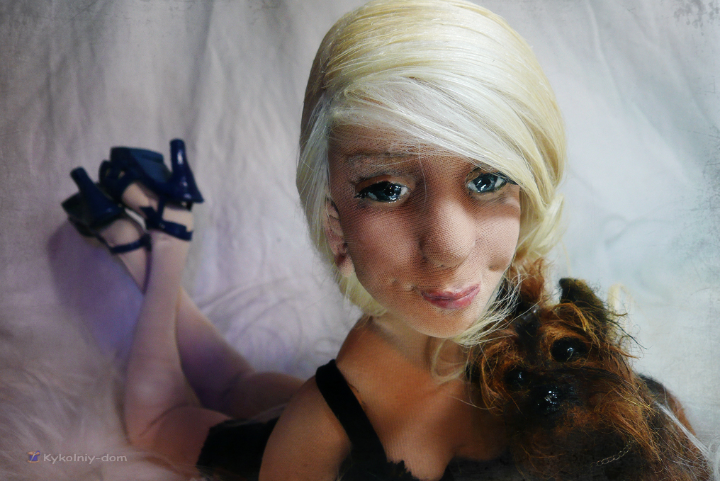 Портретная кукла по фото модельер модной женской одежды Dash. Даша Стравински (Dasha Stravinsky)., портретная кукла, кукла ручной работы, кукла в подарок, что подарить, идея подарка, девушка, необычный подарок, авторская кукла, шарнирная текстильная, шарнирная кукла, интерьерная кукла, кукла по фотографии