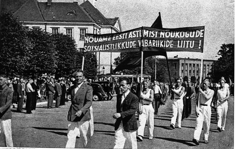 Присоединение Прибалтики к СССР в 1940 году