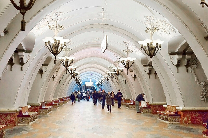 Москва. Станция метро "Арбатская"