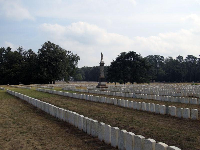 andersonville national cemetery gravestones and statue_001.jpg