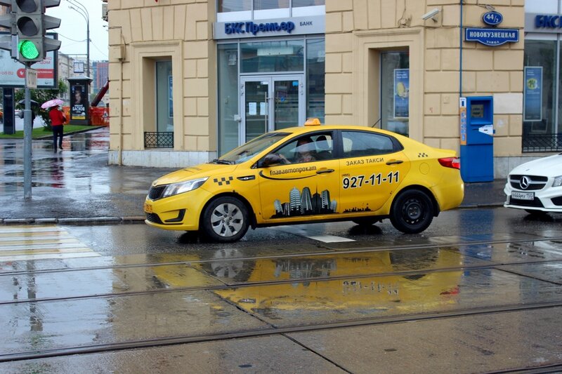 Купить желтое такси. Желтое такси. Новое желтое такси. Такси желтого цвета. Новое желтое такси Петербург.