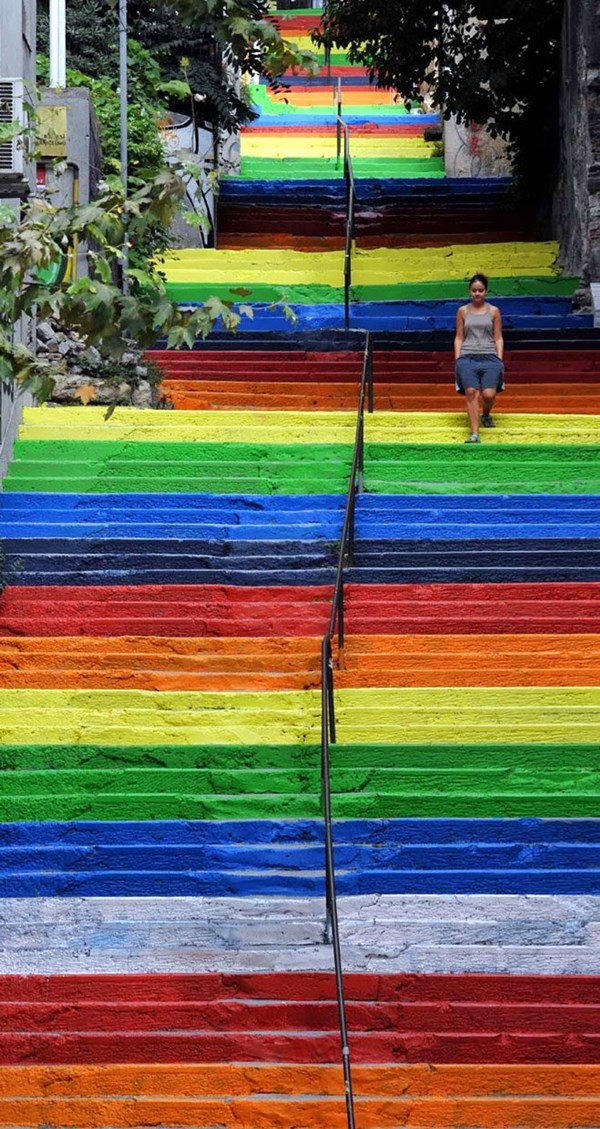 Фото 20 самых невероятно красивых лестниц, раскрашенных людьми в разных странах