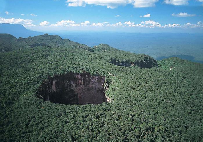 Невероятная и непонятная красота плато Сарисариньяма в Венесуэле
