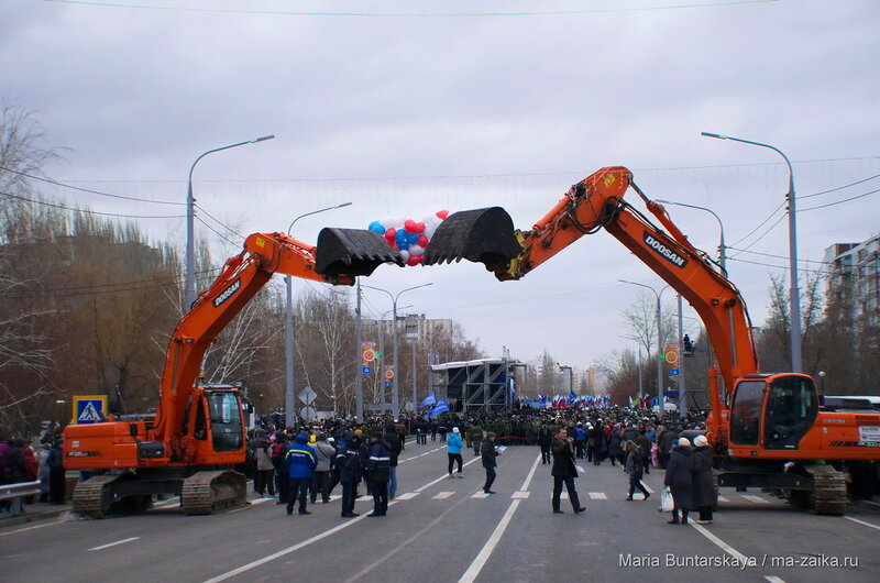 Открытие мостового перехода через судоходный канал в городе Балаково, 09 декабря 2015 года