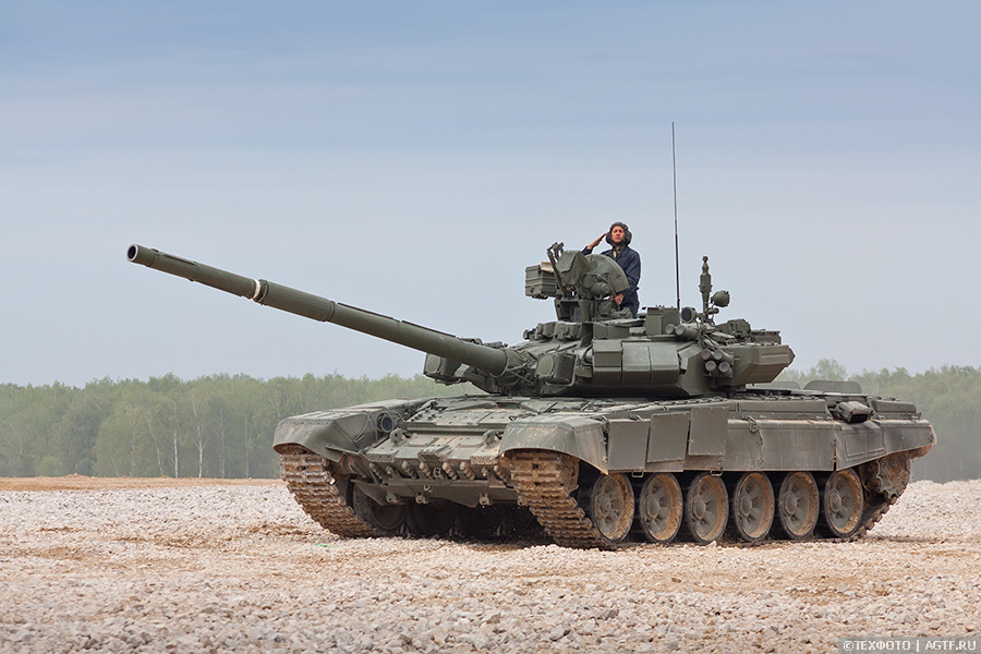 Рабочие места экипажа танка Т-90С