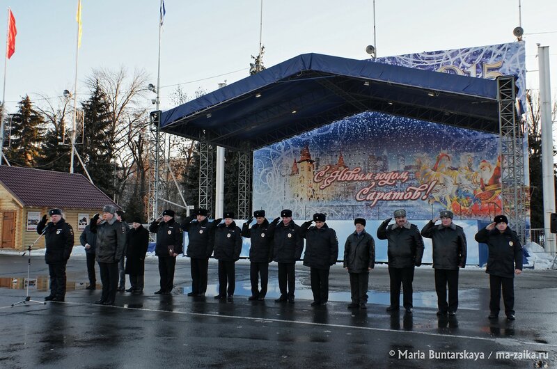 Общегородской строевой смотр и развод патрульно-постовых нарядов полиции, Саратов, Театральная площадь, 22 января 2015 года