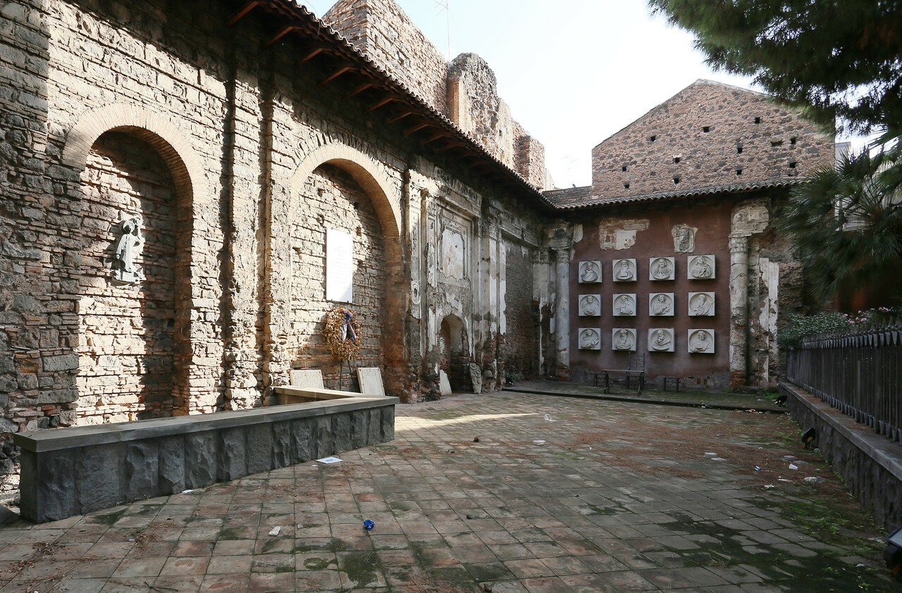 Катания. Руины церкви Сант-Эуплио (Chiesa di Sant'Euplio)