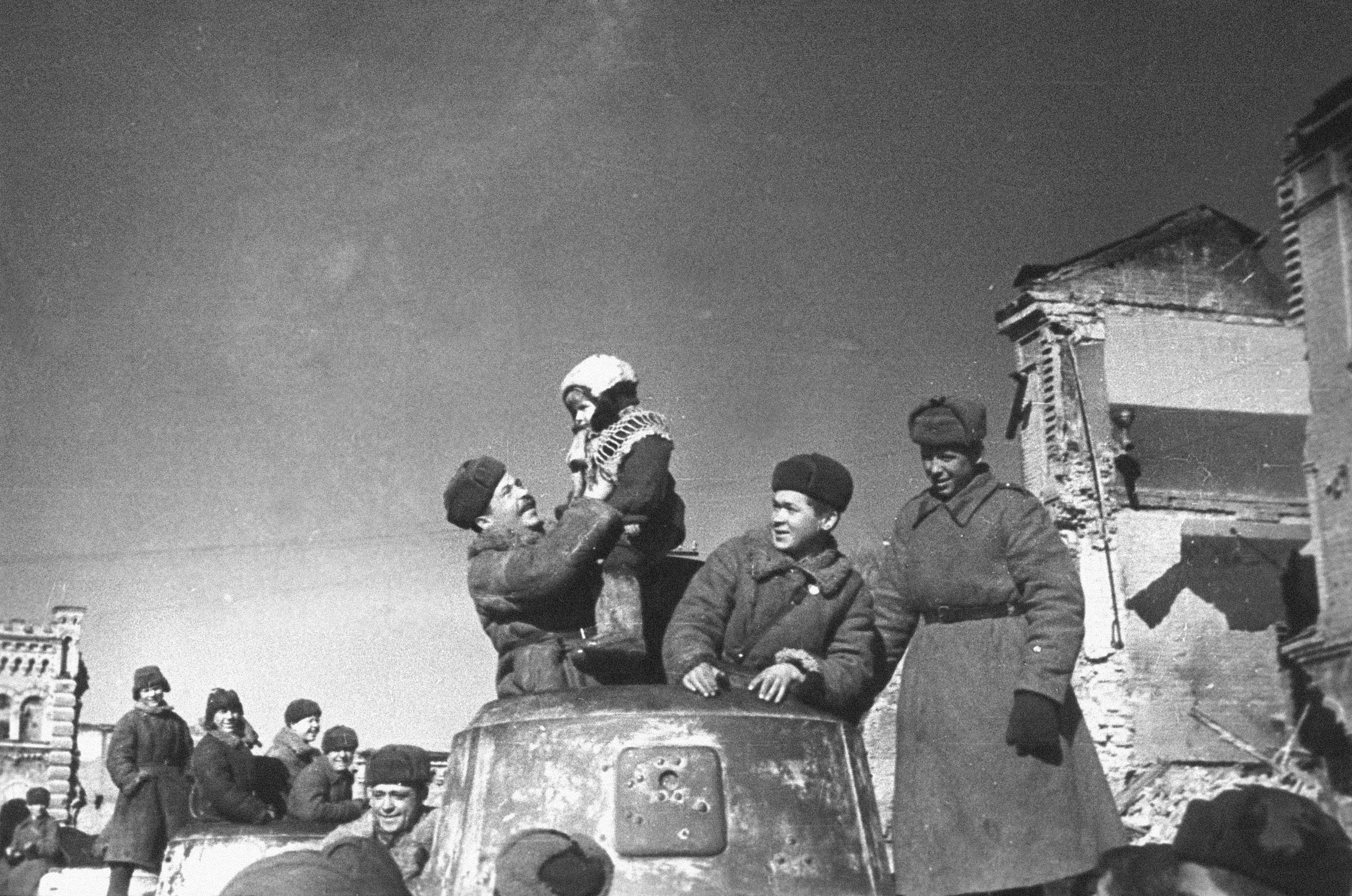 Культурное пространство в годы великой отечественной войны. Освобождение Вязьмы март 1943.