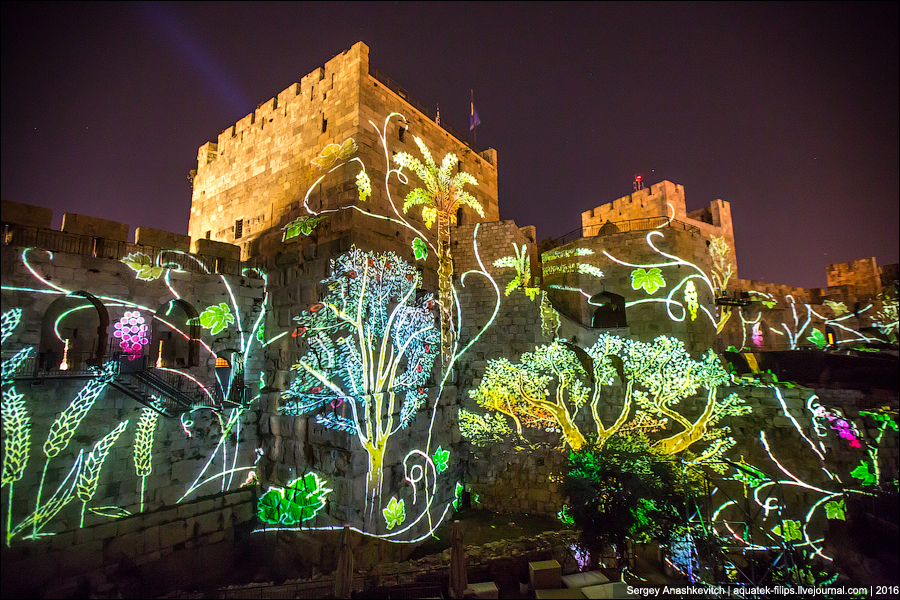 Лазерное шоу в Иерусалиме