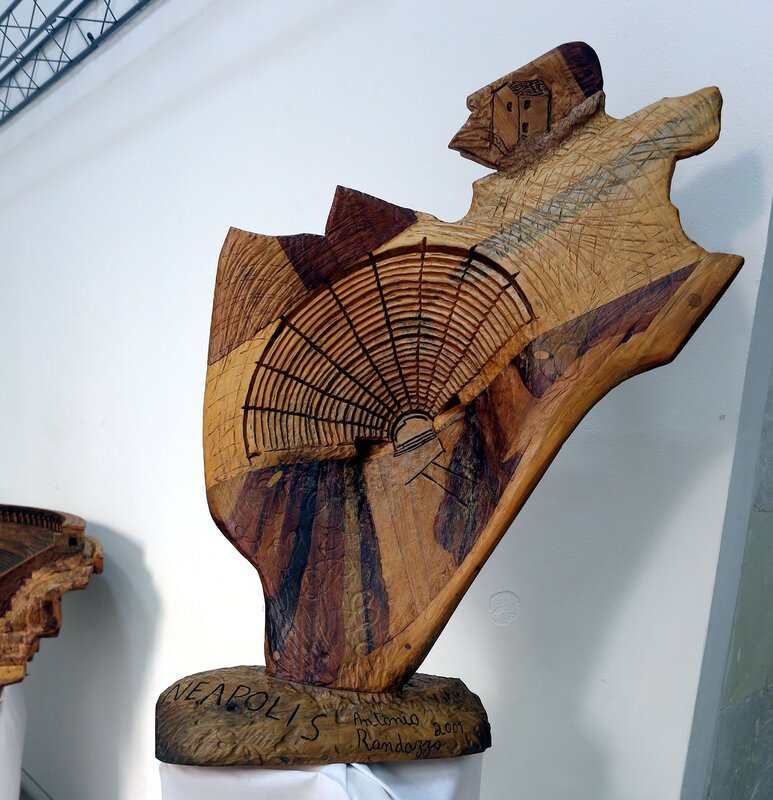 Wooden sculpture by Antonio Randazzo