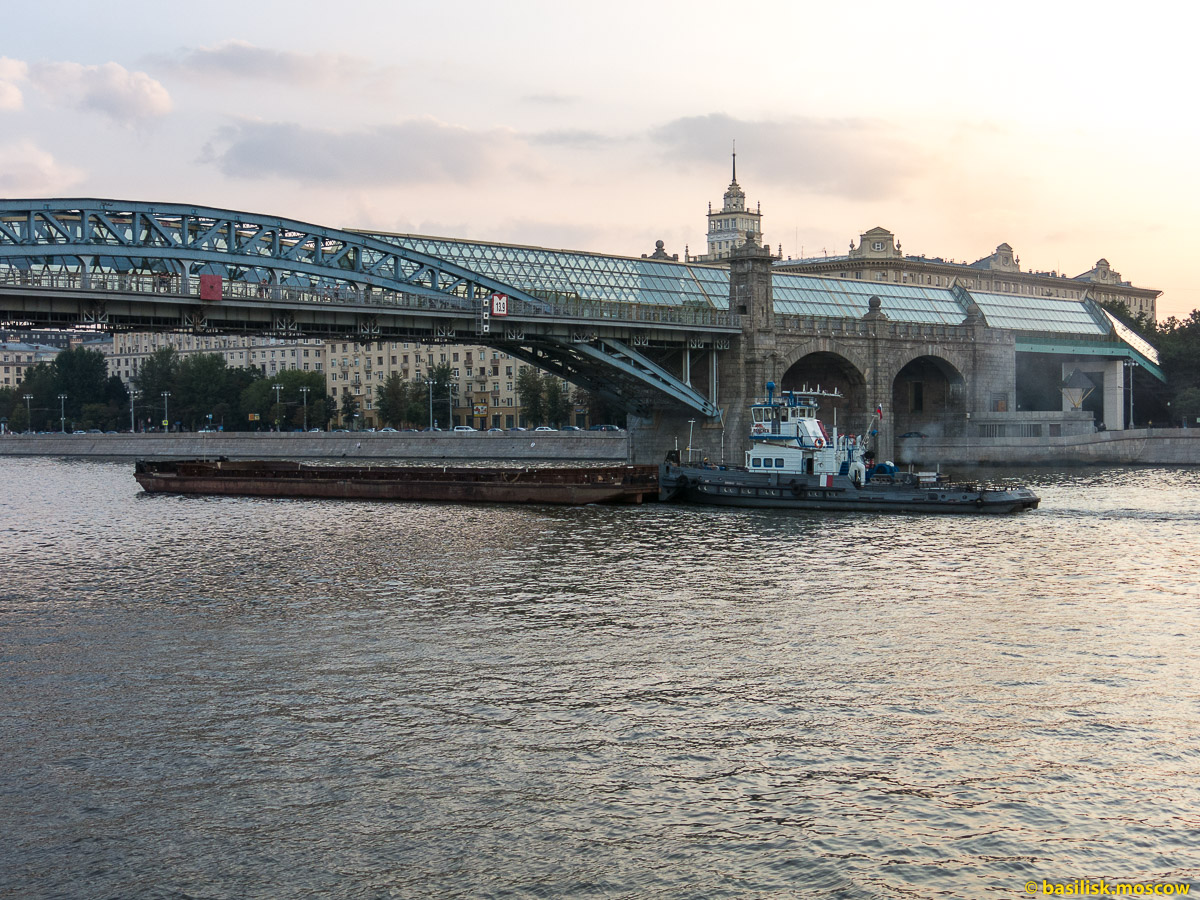 Москва река парк горького