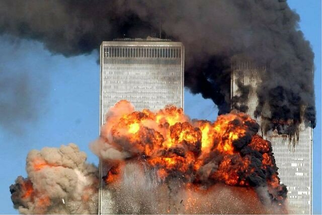 Дональд Трамп о "теракте 9/11": Башни ВТЦ были взорваны изнутри