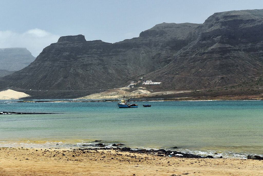 На Канарских островах утопает всё в цветах; плюс Кабо-Верде и Сенегал в круизе на TUI Mein Schiff 2