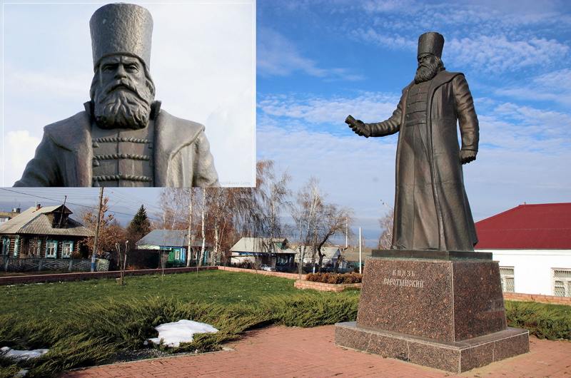 Памятник воеводе Михаилу Воротынскому в посёлке Воротынец Нижегородской обл.