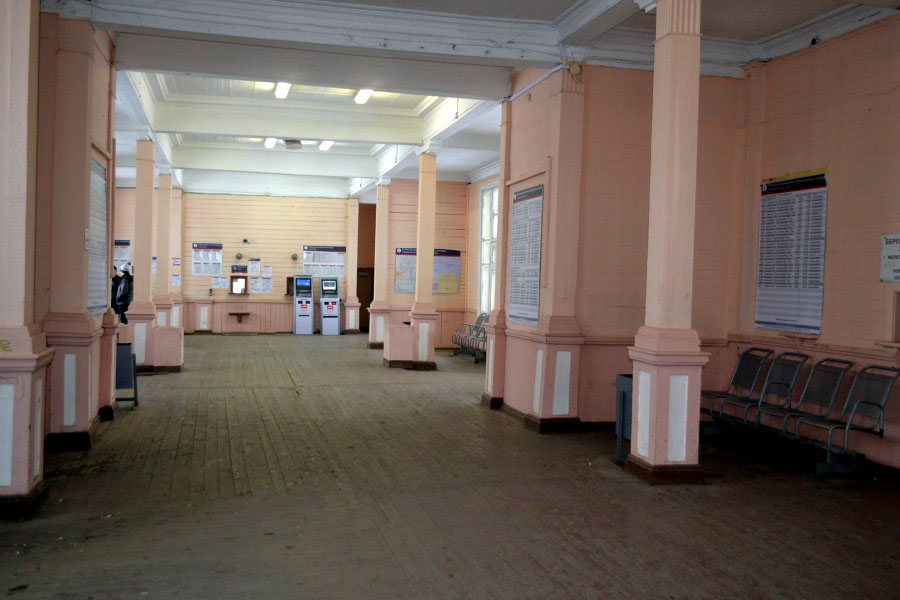 Исторический вокзал Шарташ на Транссибе снесён 