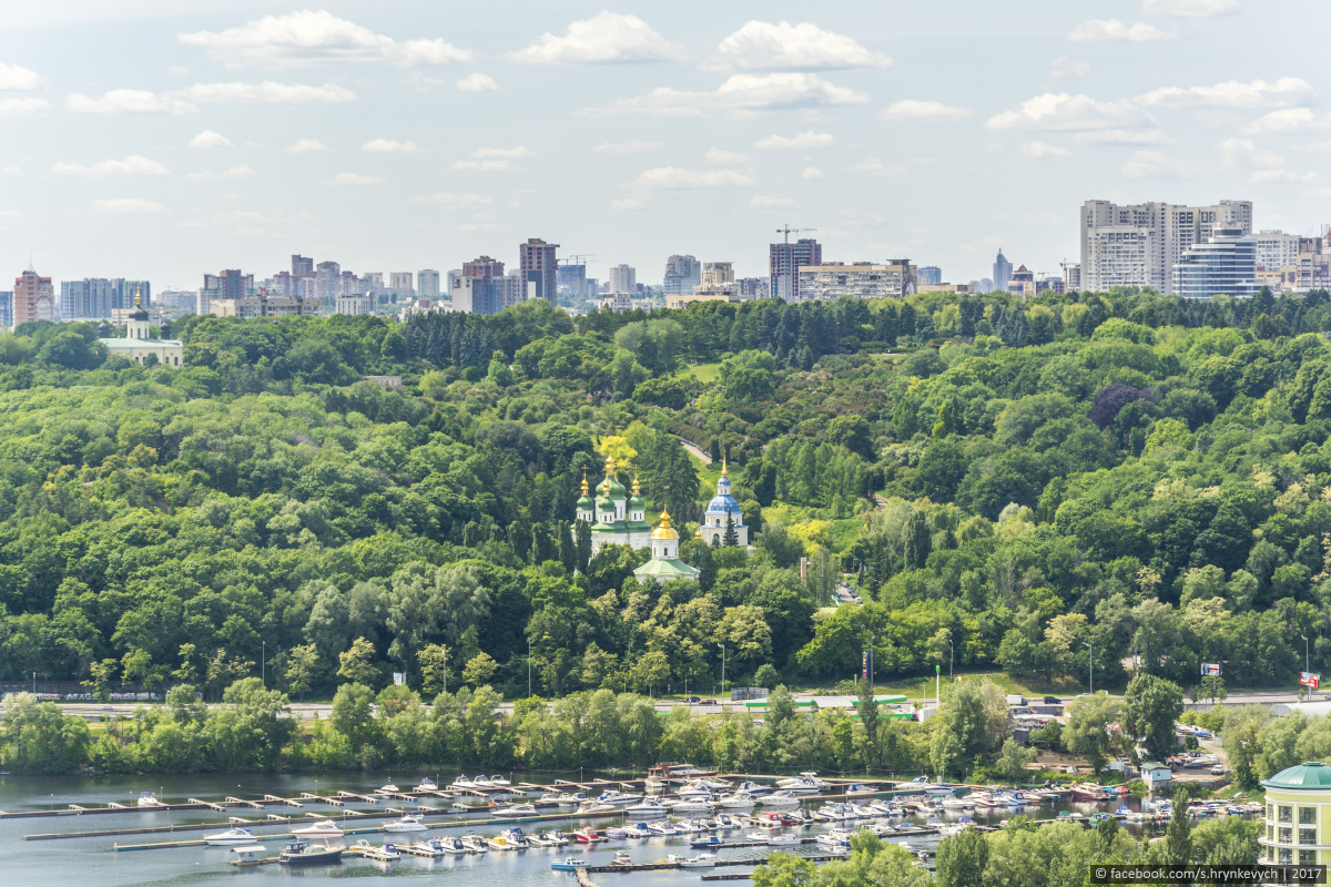 Пролетая над Киевом...