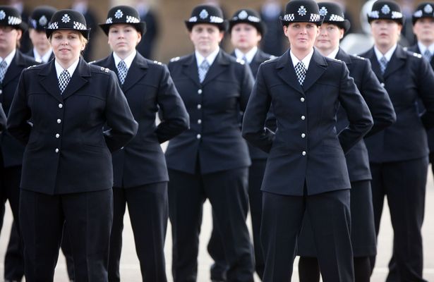 Консте​**и. И голубые консте**и. ( 75 фото ) Passing-Out-ceremony-for-new-police-officers.jpg