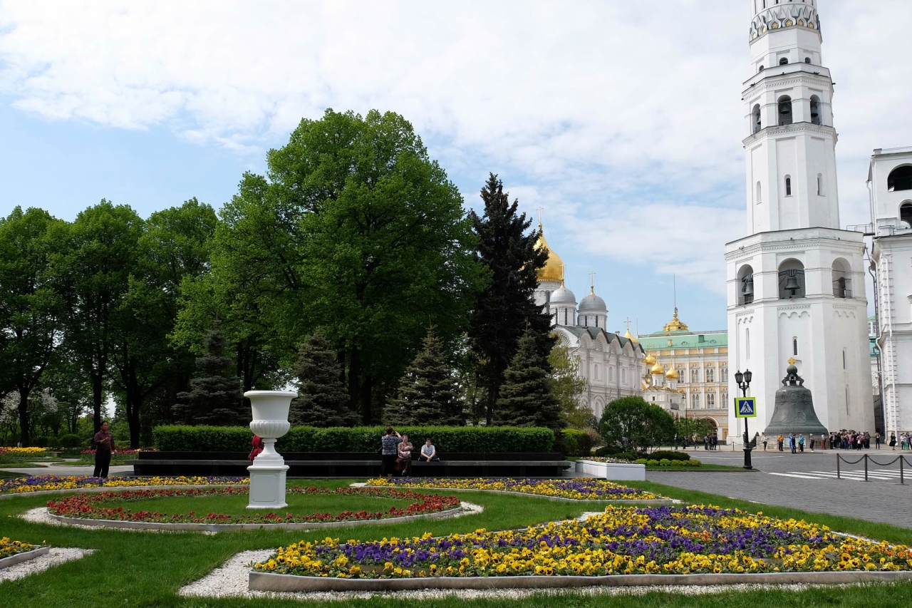 В Московском Кремле для туристов обустроен новый парк и открыт проход на Красную площадь