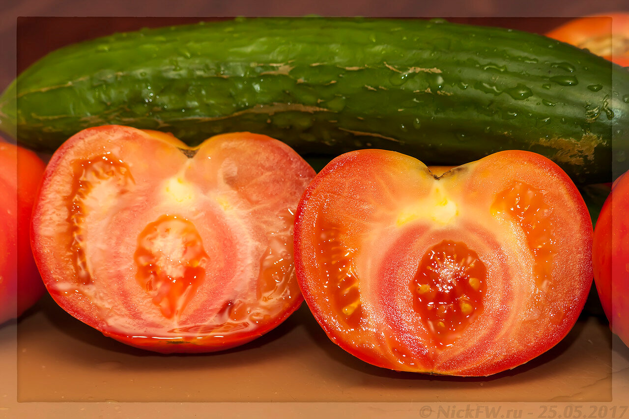 Беременный помидор...