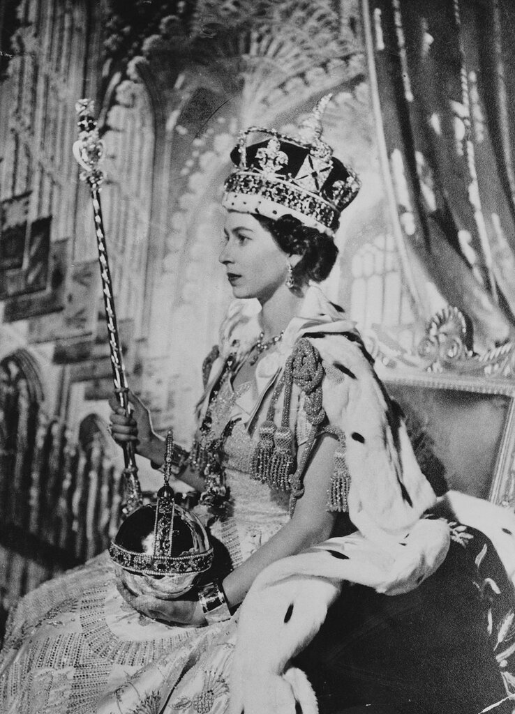 Keystone Press AgencyHM Queen Elizabeth II Crowned  2 Jun 1953