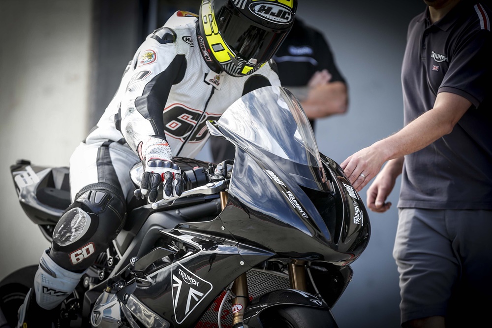 Компания Triumph тестирует мотор Moto2 на базе прототипа Daytona 765» (трейлер)