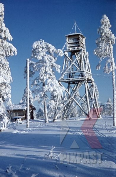 stock-photo-watchtower-in-snowy-landscape-finland-1944-10762.jpg