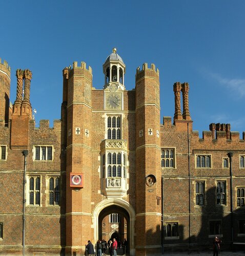 Замок Генриха VIII эпохи Тюдоров в Хэмптон Корте