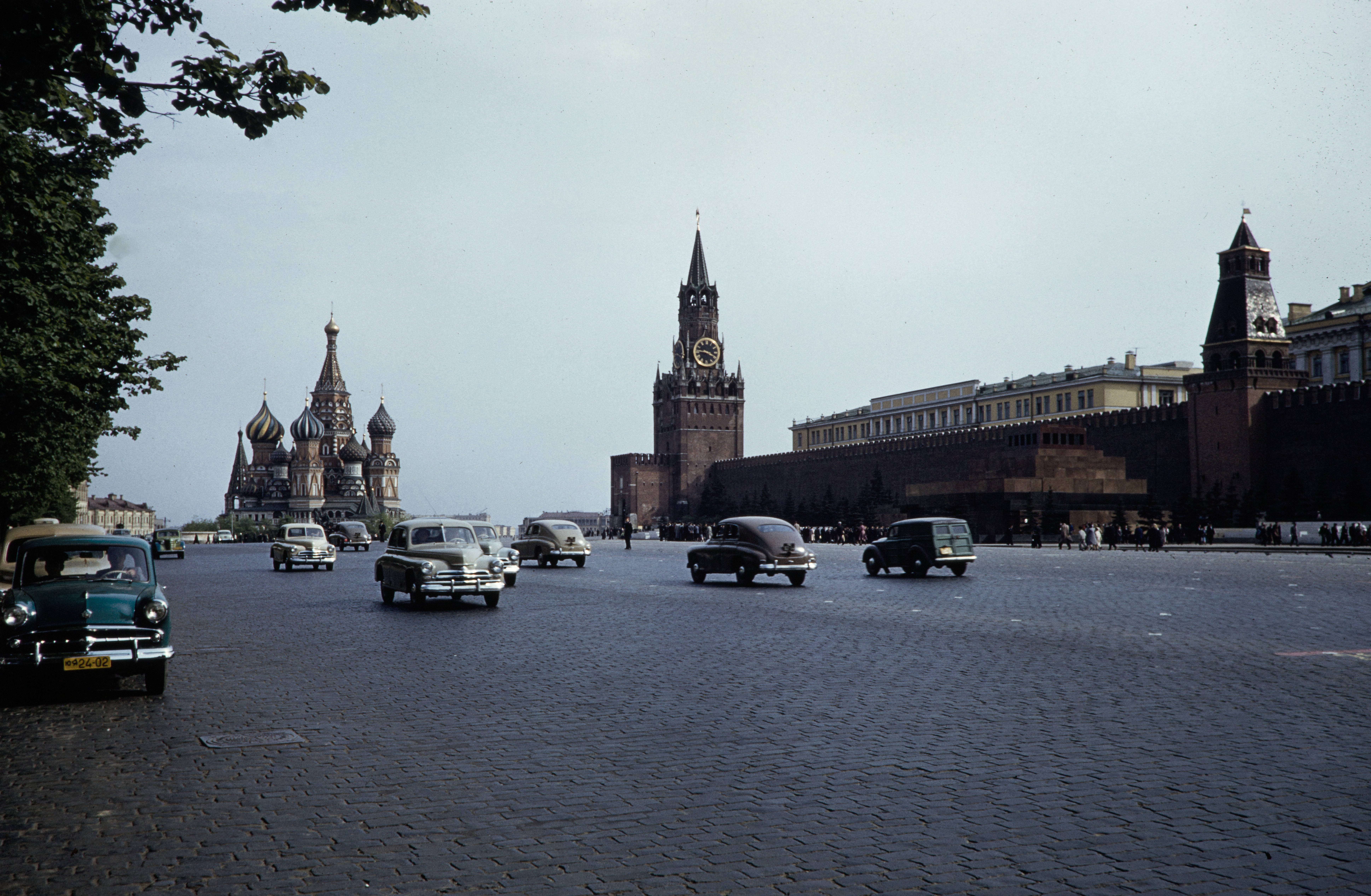 Былым москва. 1959. Харрисон Форман в Москве. Кремль Москва 90-е. Москва 1959 года в фотографиях Харрисона. Харрисон Форман в Москве.