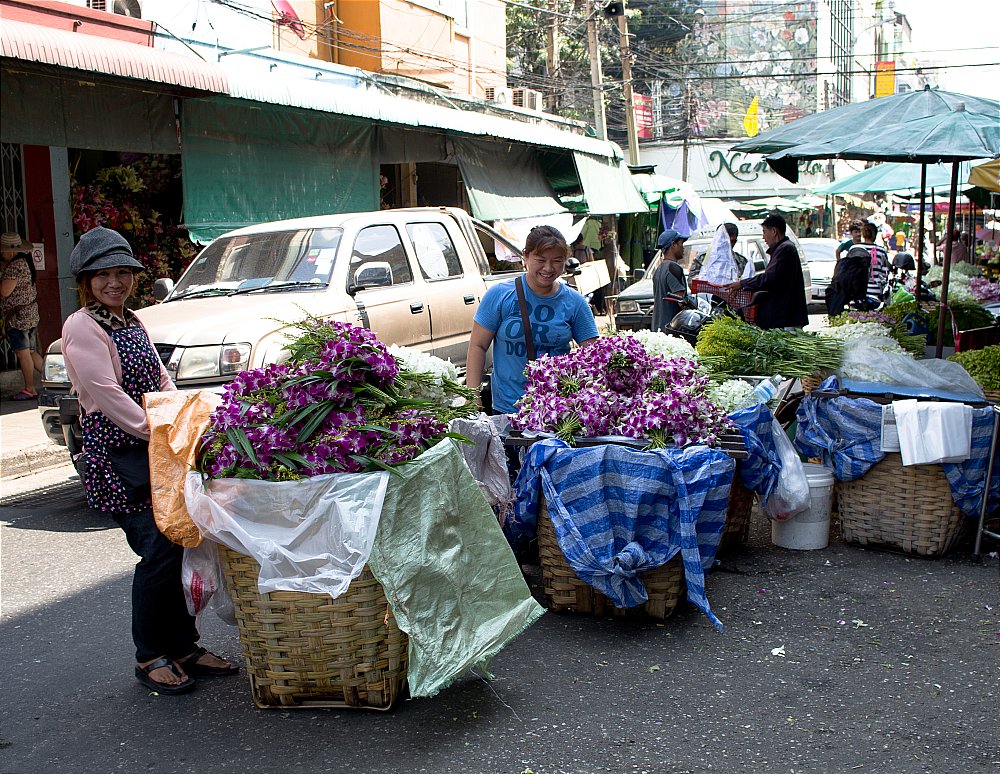 Новый цветочный рынок. Цветочный рынок. Цветочный рынок на Киевской. Цветочный рынок Анапа. Цветочный рынок Макеевка.