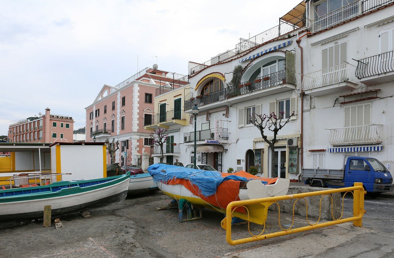 Ischia Potro. Fisherman's beach (Spiaggia dei Pescatori)