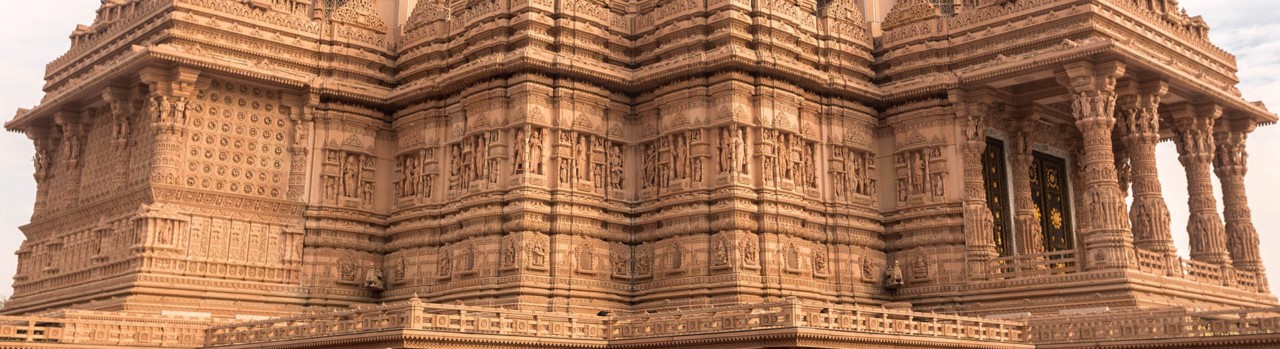 Храм Акшардхам (Akshardham Temple) Индии, можно, храма, Сваминараян, жизни, только, Акшардхам, человек, истории, комплекс, которые, через, находится, индийской, показывают, своей, места, чтобы, здания, музея