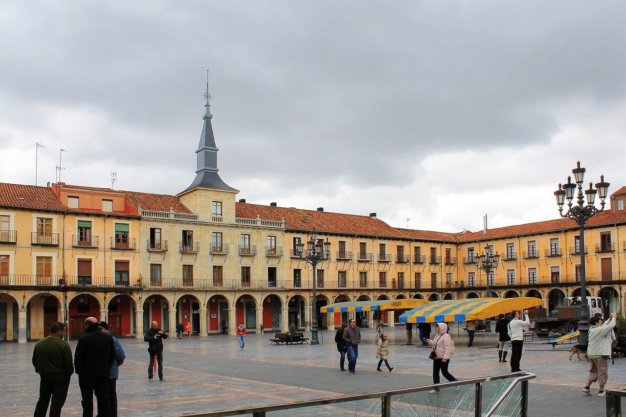 Leon. The main square (Plaza Mayor)