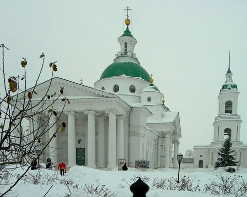 Храмы Спасо-Яковлевского монастыря