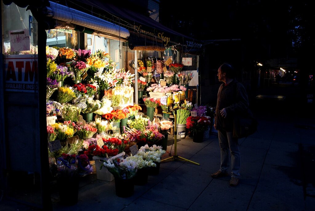 Ночные цветочные магазины