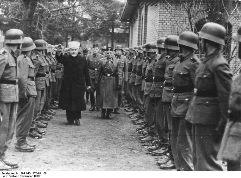 Amin al Husseini bei bosnischen SS-Freiwilligen