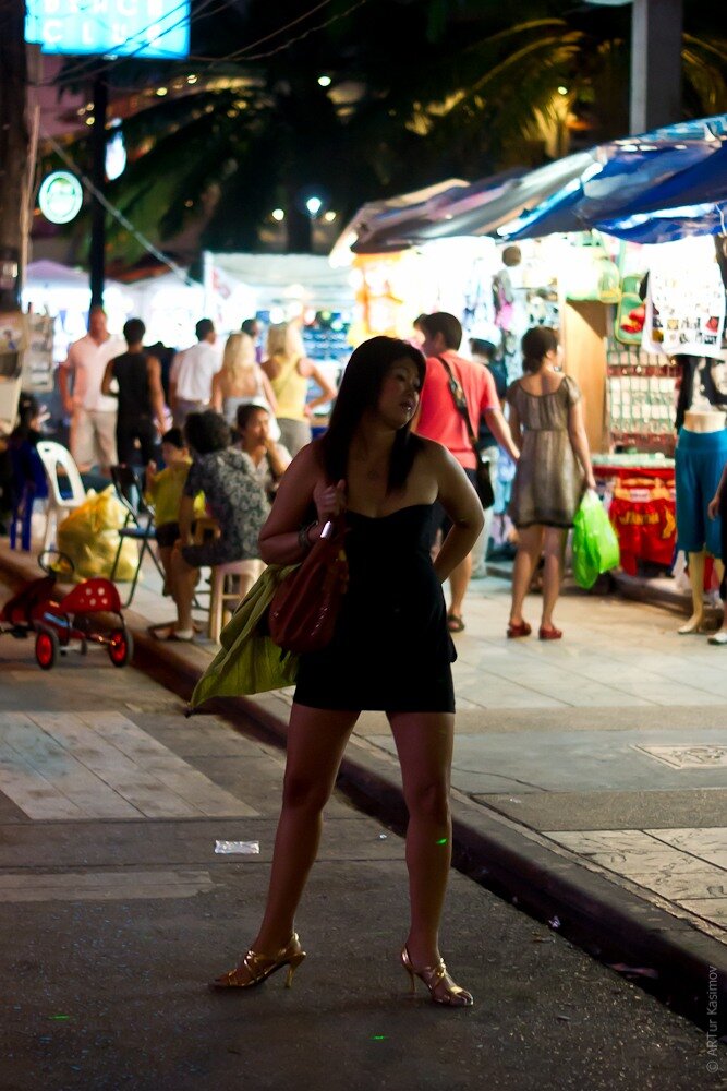 Тайку за деньги. Тайланд девушки. Тайские уличные девушки. Уличные девушки Таиланда. Тайланд девушки с улиц.