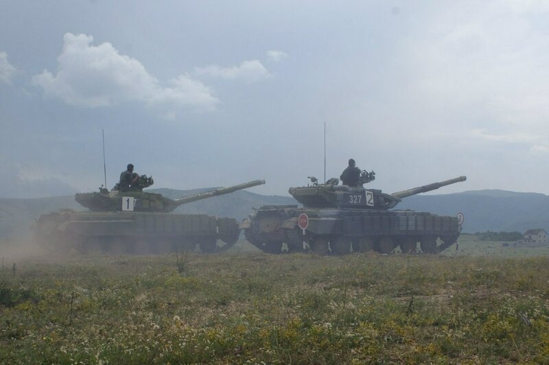 Нападение на славянск. Наступление на Славянск. Красный Лиман танк.